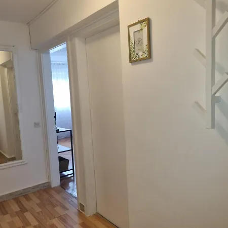 A Quick Walk To & Old Town * Сплит